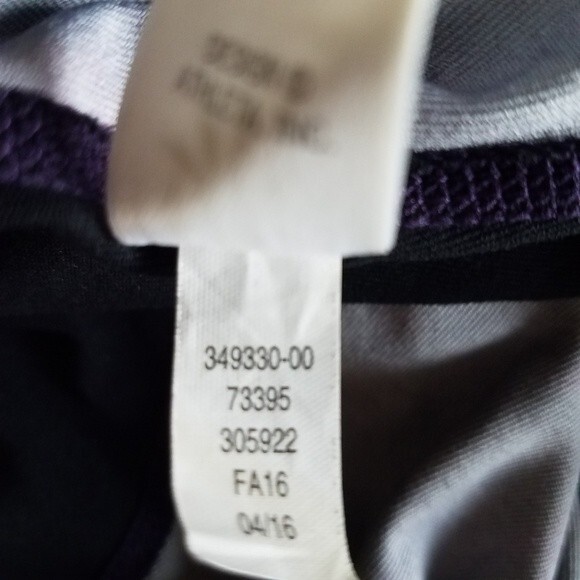 Athleta Leggings Chaturanga Tapestry Purple High-Rise Cropped Leggings Small - Picture 6 of 11